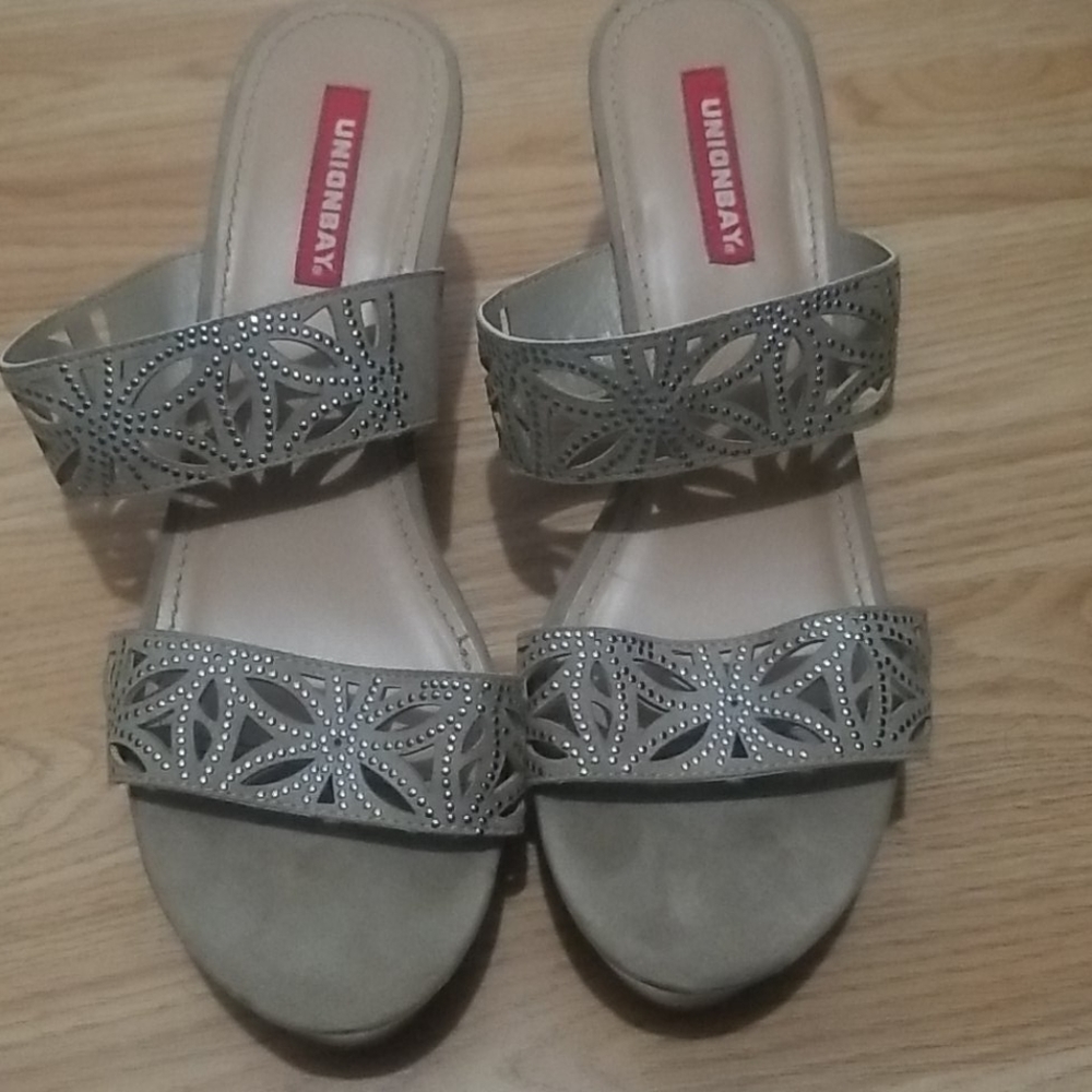 Union Bay sandals